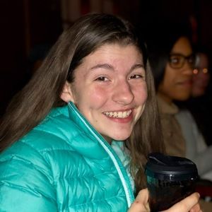 Meet your Posher, Olivia